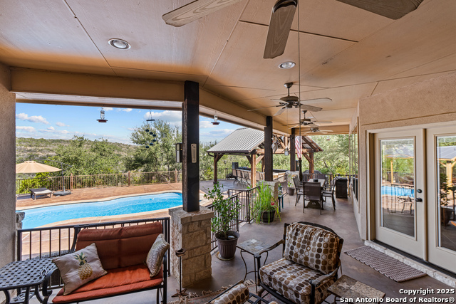 Image 27 of 48 For 276 Oak Vista