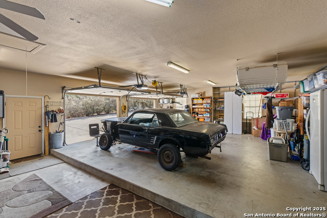 Image 33 of 48 For 276 Oak Vista