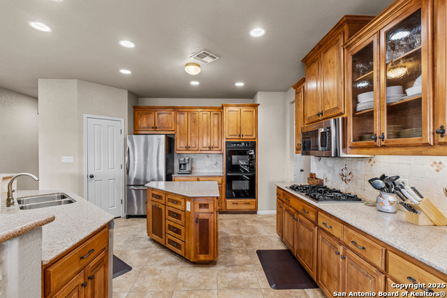 Image 7 of 48 For 276 Oak Vista