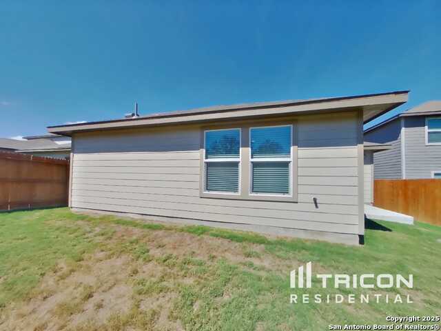 Image 17 of 24 For 13686 Paxton Boulevard