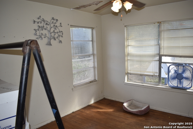 Listing photo id 8 for 330 Orchard  