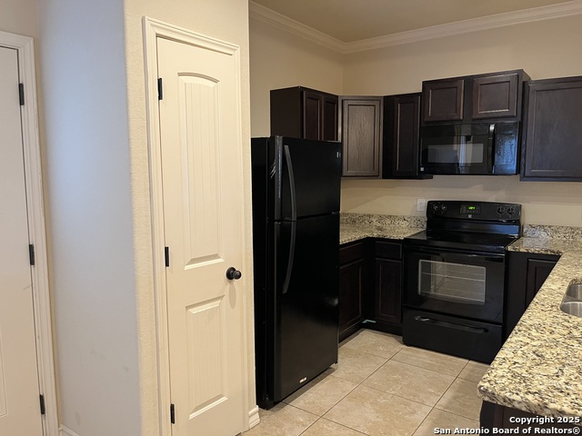 Image 10 of 29 For 6019 Karly Way  101
