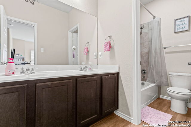 Image 15 of 17 For 10519 Green Rock Dr