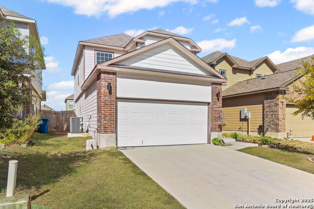 Image 2 of 17 For 10519 Green Rock Dr