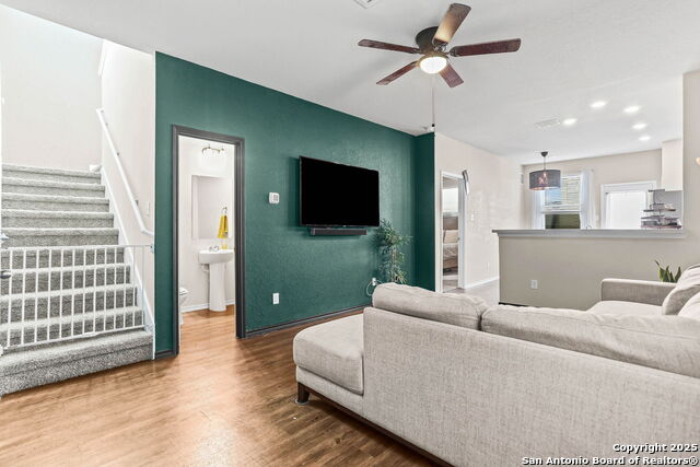 Image 3 of 17 For 10519 Green Rock Dr