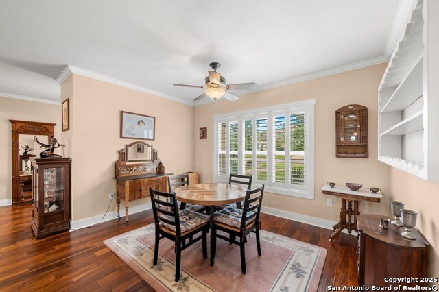 Listing photo id 10 for 2009 Athens Ave.