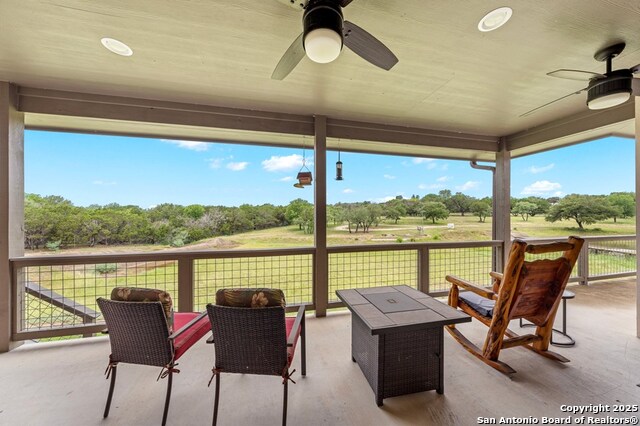 Listing photo id 20 for 2009 Athens Ave.