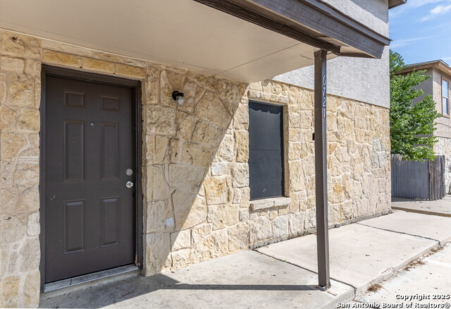 Image 3 of 29 For 6721 Brothers