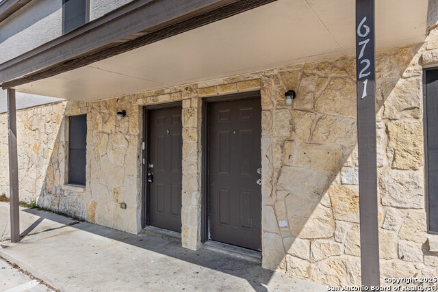 Image 4 of 29 For 6721 Brothers