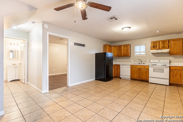 Image 6 of 29 For 6721 Brothers