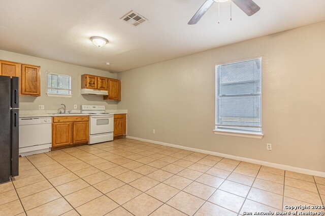 Image 7 of 29 For 6721 Brothers