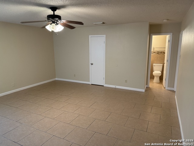 Image 7 of 21 For 8015 Chestnut Gate