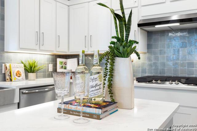 Image 4 of 6 For 10054 Mitra  