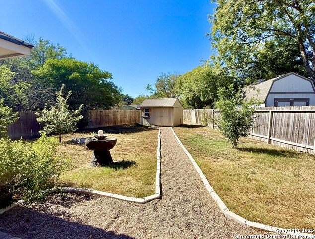 Image 26 of 28 For 12227 Budding