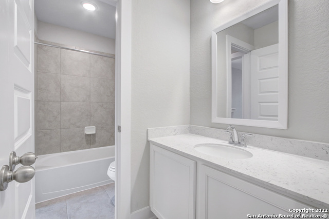 Listing photo id 23 for 5615 Turkey Terrace