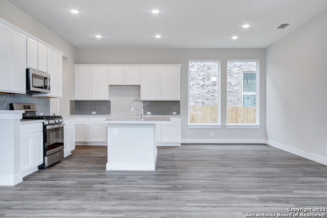 Listing photo id 7 for 5615 Turkey Terrace