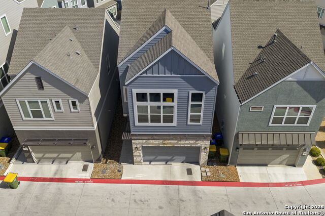 Listing photo id 35 for 5843 Whitby Unit 44