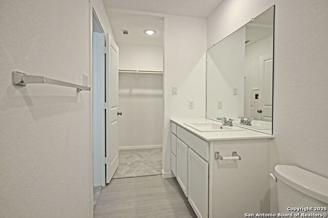 Image 16 of 20 For 11806 Bluebell