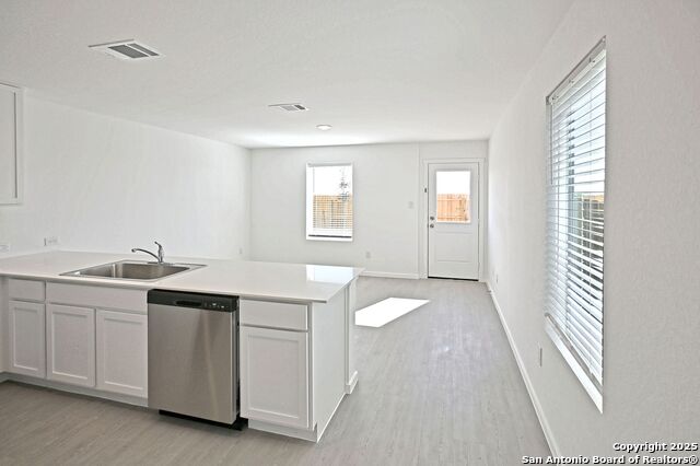 Image 4 of 20 For 11806 Bluebell