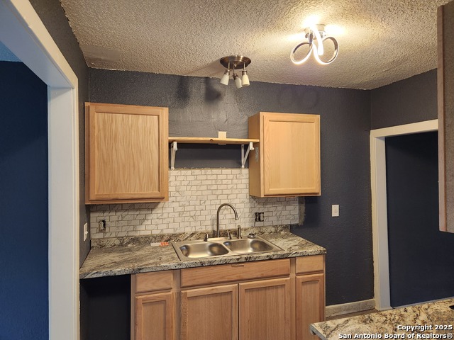 Image 11 of 24 For 253 Carroll Ave Sw