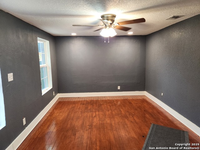 Image 13 of 24 For 253 Carroll Ave Sw