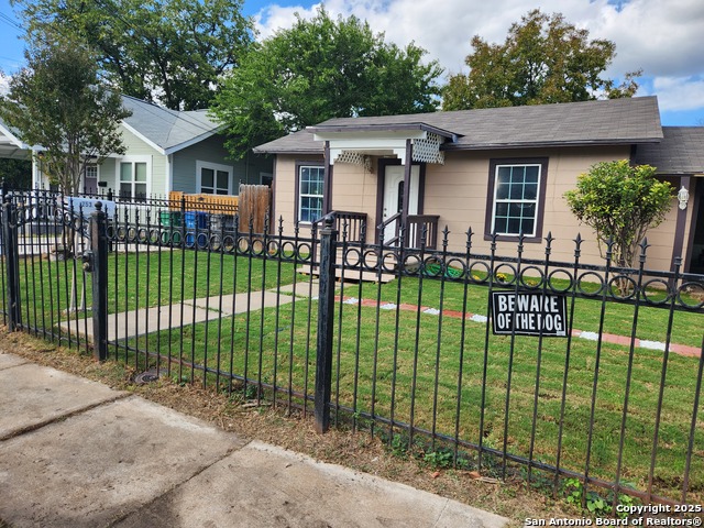 Image 14 of 24 For 253 Carroll Ave Sw