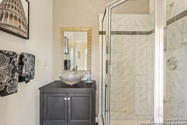 Image 24 of 105 For 305 Spanish Pass