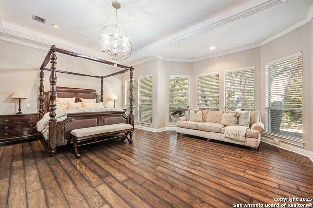 Listing photo id 14 for 27643 Oak Brook Way