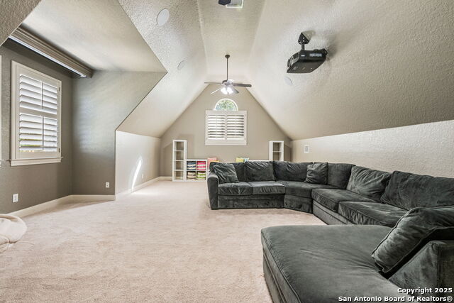 Listing photo id 18 for 27643 Oak Brook Way