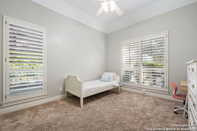 Listing photo id 28 for 27643 Oak Brook Way