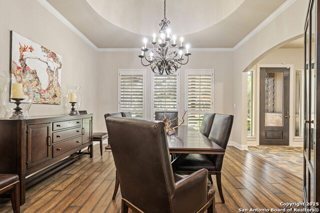 Listing photo id 3 for 27643 Oak Brook Way