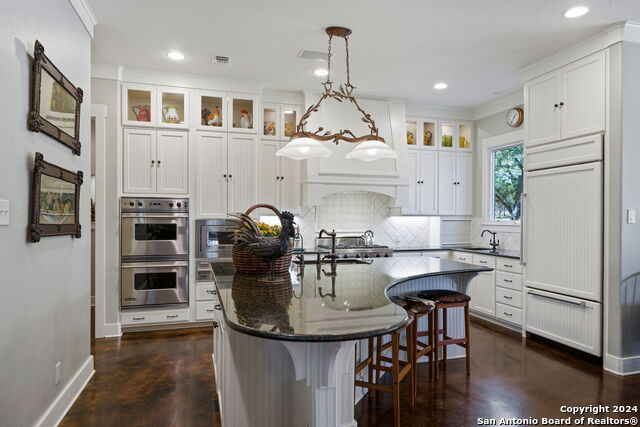 Listing photo id 12 for 1420 Waterstone