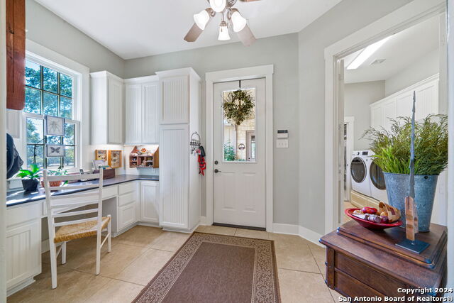 Listing photo id 22 for 1420 Waterstone