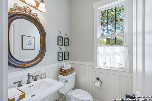 Listing photo id 23 for 1420 Waterstone