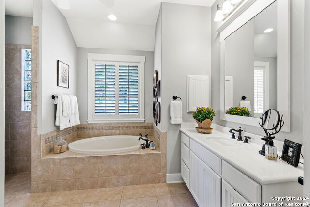 Listing photo id 27 for 1420 Waterstone