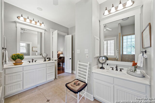 Listing photo id 28 for 1420 Waterstone