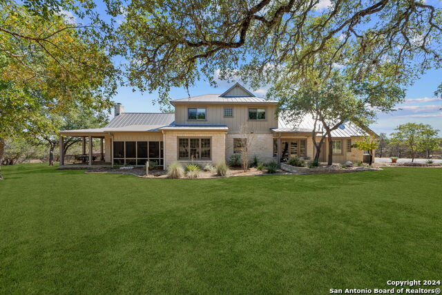 Listing photo id 43 for 1420 Waterstone