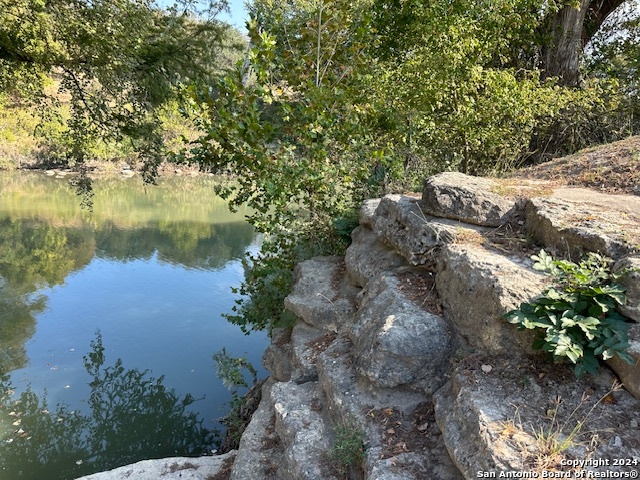 Listing photo id 55 for 1420 Waterstone