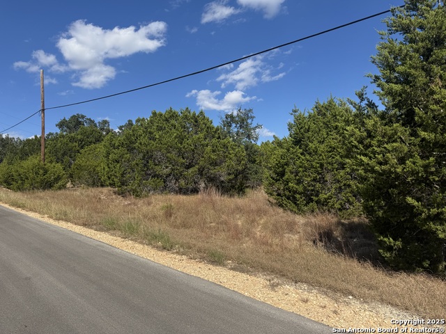 Image 5 of 5 For 217 Breeze Pt