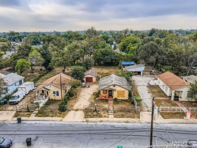 Image 3 of 5 For 416 Hazel