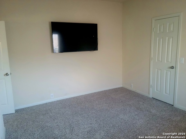 Listing photo id 20 for 718 Desert Blf
