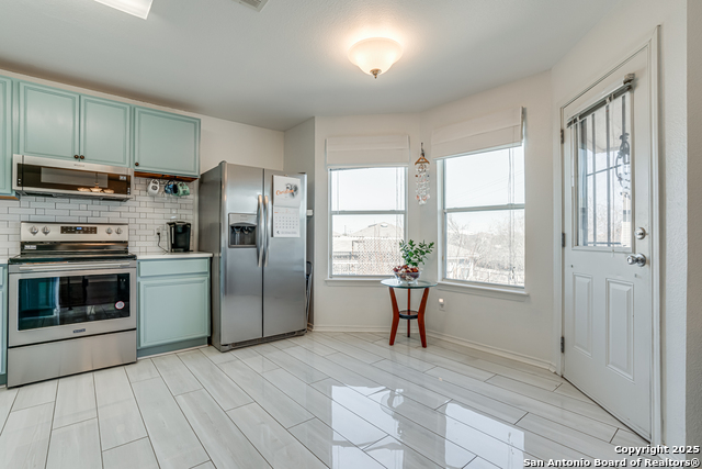 Image 14 of 37 For 5002 Fountain Hill