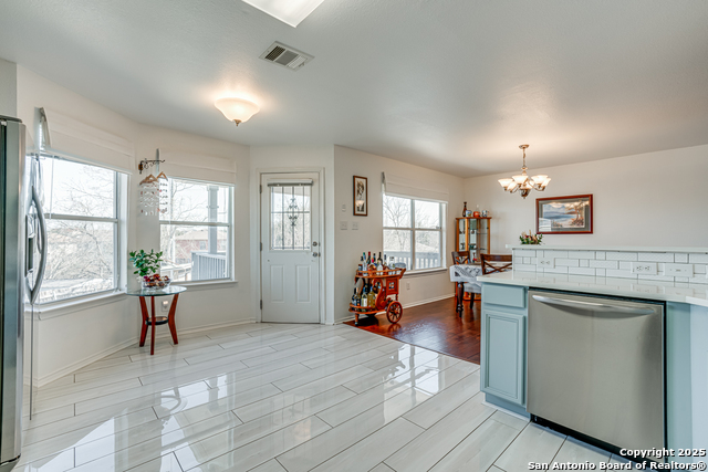Image 19 of 37 For 5002 Fountain Hill