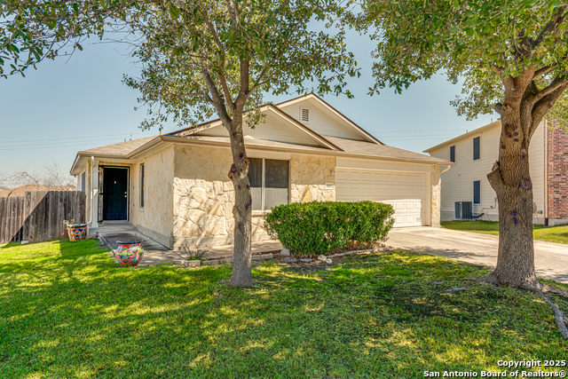 Image 2 of 37 For 5002 Fountain Hill