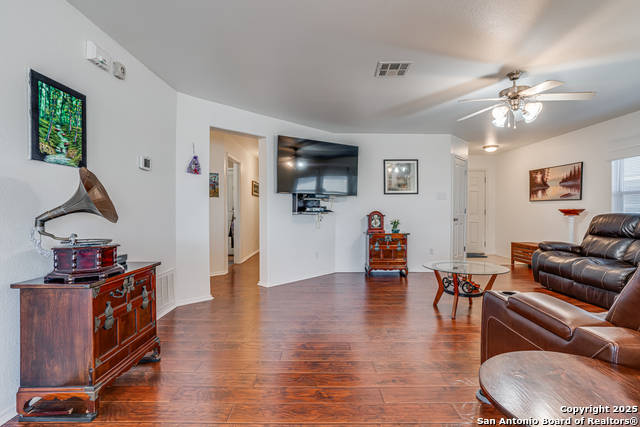Image 9 of 37 For 5002 Fountain Hill