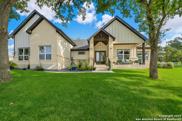 Details for 116 Timber Heights, La Vernia, TX 78121