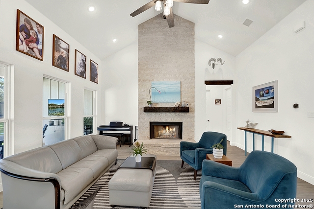 Image 8 of 44 For 116 Timber Heights