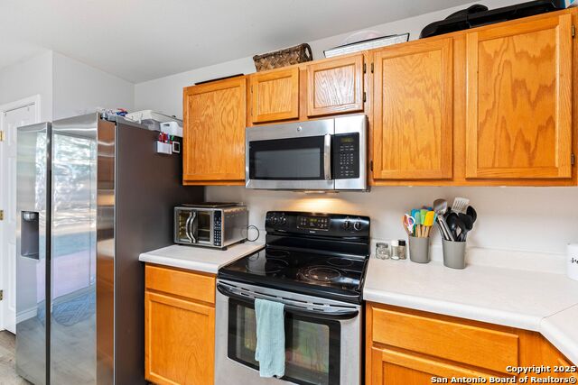 Image 9 of 29 For 10611 Apple Springs