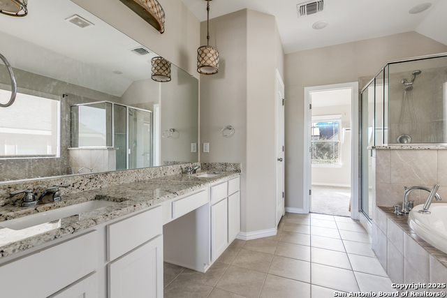 Image 19 of 25 For 13707 Kotili