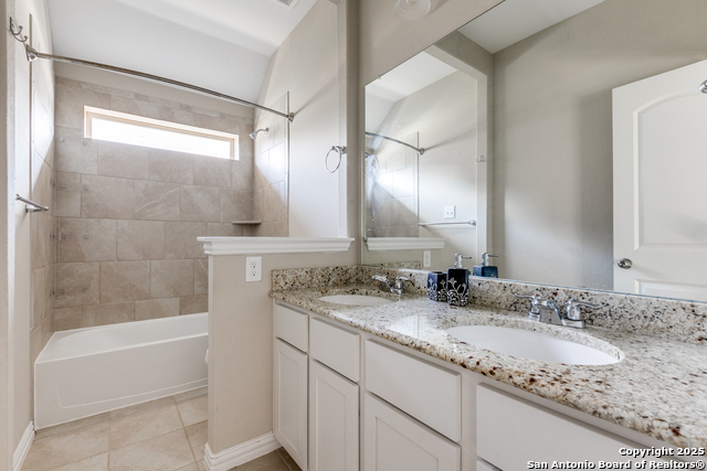 Image 22 of 25 For 13707 Kotili